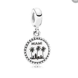 PANDORA MIAMI Destination Dangle Charm
